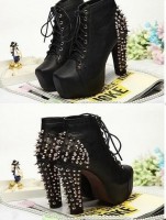 tacones tachuelas